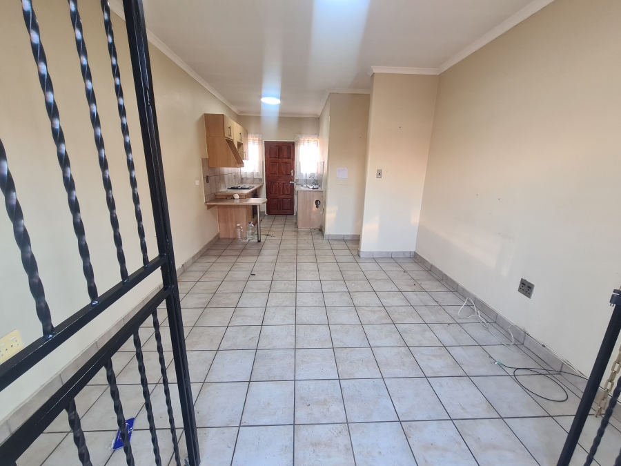 2 Bedroom Property for Sale in Vaalpark Free State